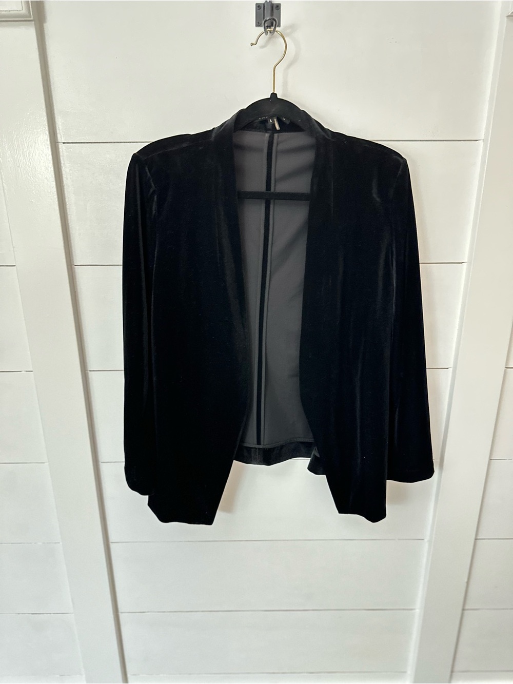 Caballero L black brushed velvet Romantic old money soft cocktail open blazer